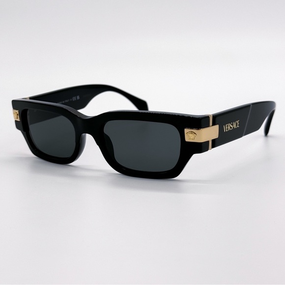 NEW VERSACE VE4465 GB1/87 SQUARE MOD 4465 BLACK VE4465 GB187 UNISEX SUNGLASSES - Picture 1 of 10